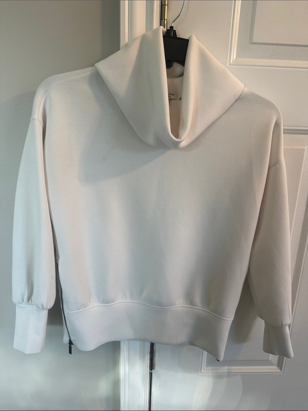 Cable & Gauge Off-White Funnel Neck Sweater - Picture 1 of 9
